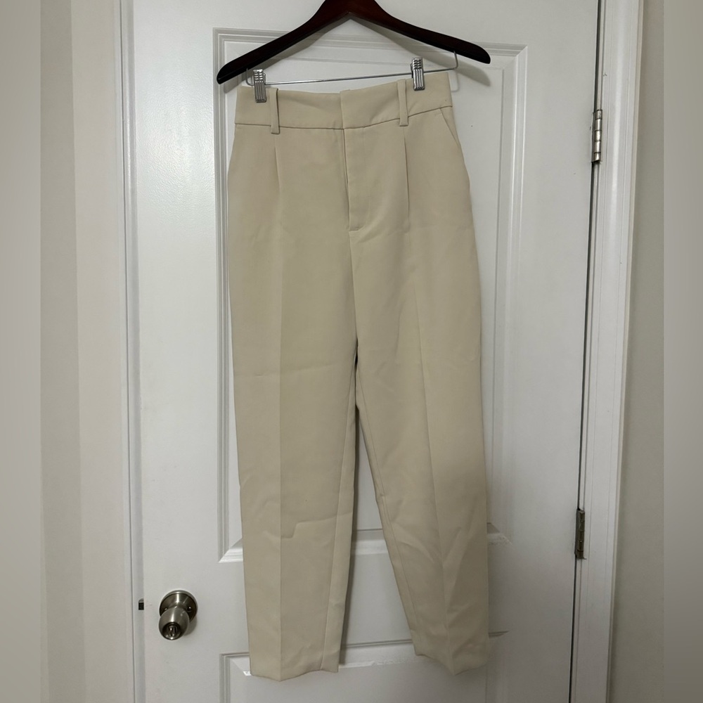 Zara Women’s Cream High Waisted Dress Pants